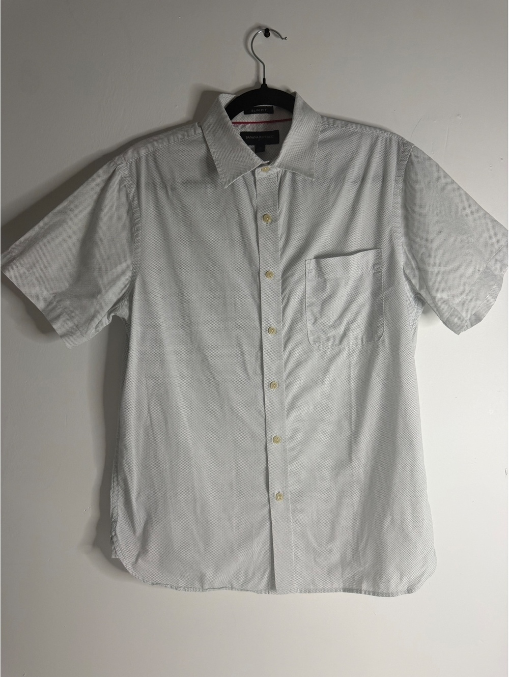 Banana Republic Slim Fit Small White Short Sleeve Button-Up Shirt with Micro Dot